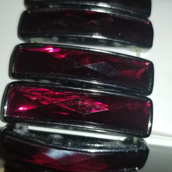 Jewelry (Fashion/Costume) - Red Bracelet - Picture 1 of 6